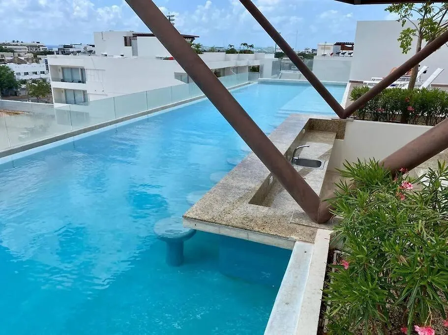 Gorgeus Condo 1 Block 5Ta - Beach 5 Min. Walking Playa del Carmen 0*,  Messico